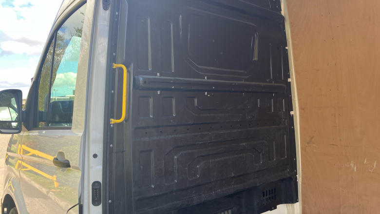 Volkswagen Crafter Cr35 Lwb Diesel 2.0 TDI 140PS Commerce Plus High Roof Van